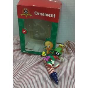 1999 Looney Tunes Marvin the Martian on Patriotic Space Rocket Figure